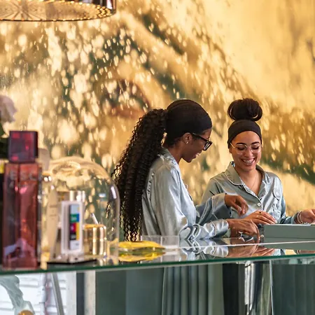 Wc By The Beautique Лиссабон