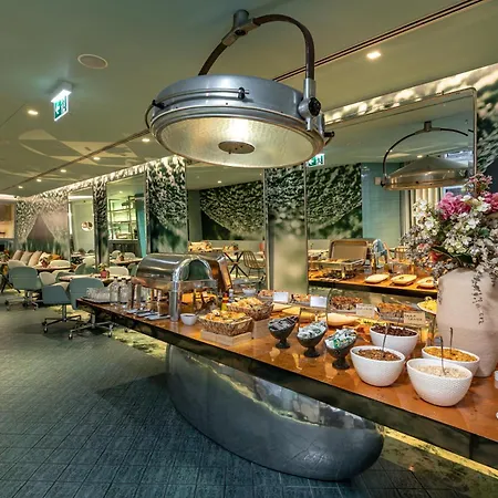 Wc By The Beautique Лиссабон