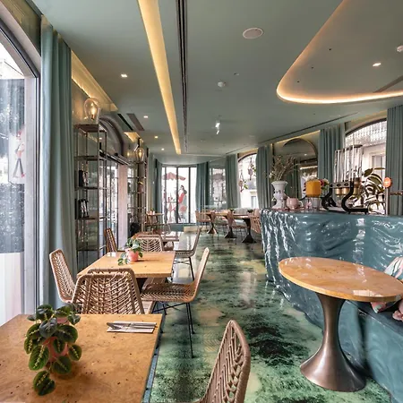 Wc By The Beautique Отель