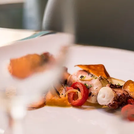 Wc By The Beautique Лиссабон