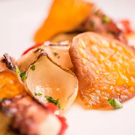 Wc By The Beautique Отель Лиссабон