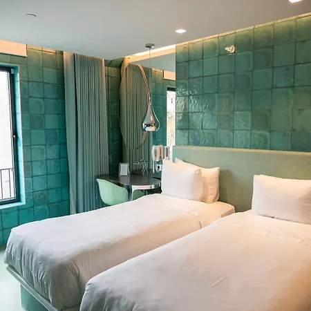 Wc By The Beautique Лиссабон