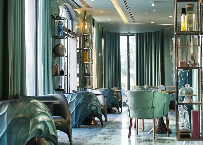 Hotel Wc By The Beautique