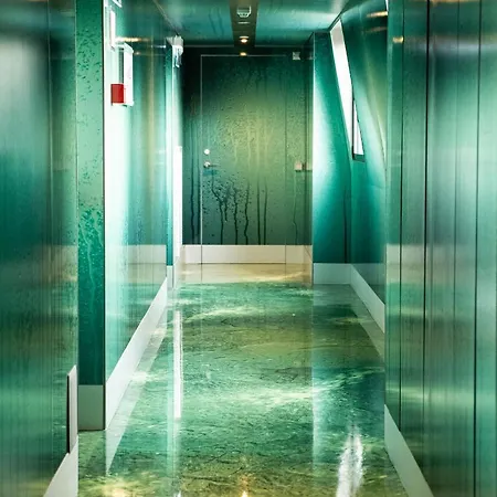 Wc By The Beautique Lisbon